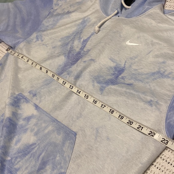 Nike Dri Fit Women’s Pullover Hooded Clash Sweatshirt - Oversize Size Small - Picture 6 of 8